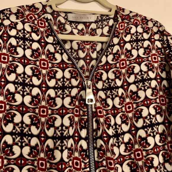 128 SUZY SHIER Zip Front plus top - Picture 3 of 3